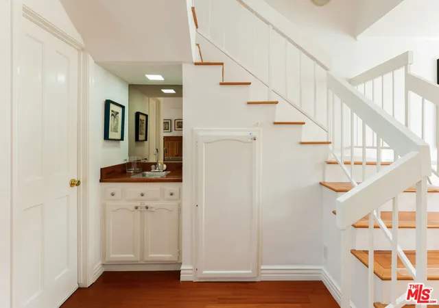 Photo 3 of Condo for sale at 1171 Stanford St #3, Santa Monica, CA 90403 | MLS# 26929621 | Listing updated on 2026-10-03