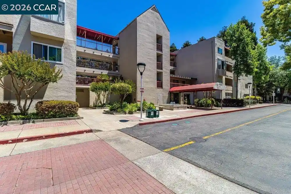 Listing Photo 1 - Condo for sale in 3173 Wayside Plz located at 3173 Wayside Plz, Walnut Creek, CA 94597 - Unit #301
