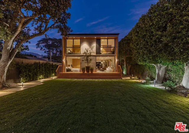Photo 38 of Single family home for sale at 23505 Malibu Colony Rd, Malibu, CA 90265 | MLS# 26934825 | Listing updated on 2026-09-13