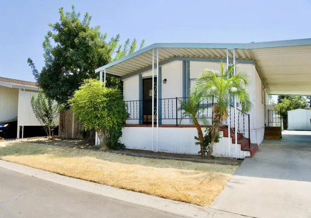 Photo 2 of Manufactured home for sale at 5505 W Tulare Ave #314, Visalia, CA 93277 | MLS# ML82059746 | Listing updated on 2026-09-22