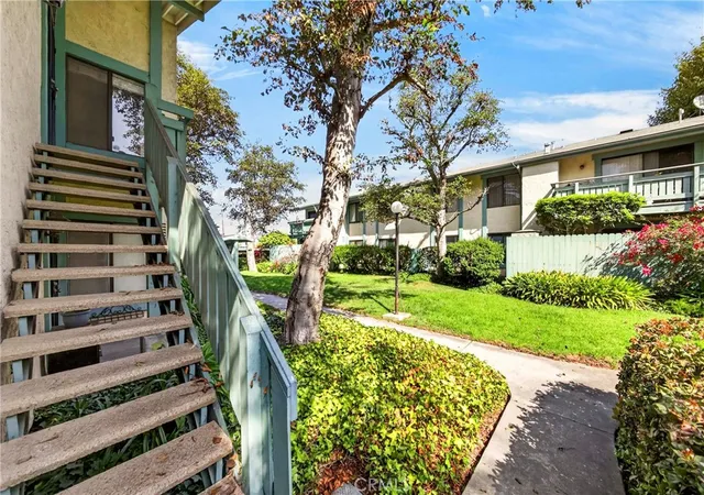Listing Photo 5 - Condo for sale in building located at 20535 S Vermont Ave, Torrance, CA 90502 - Unit #4