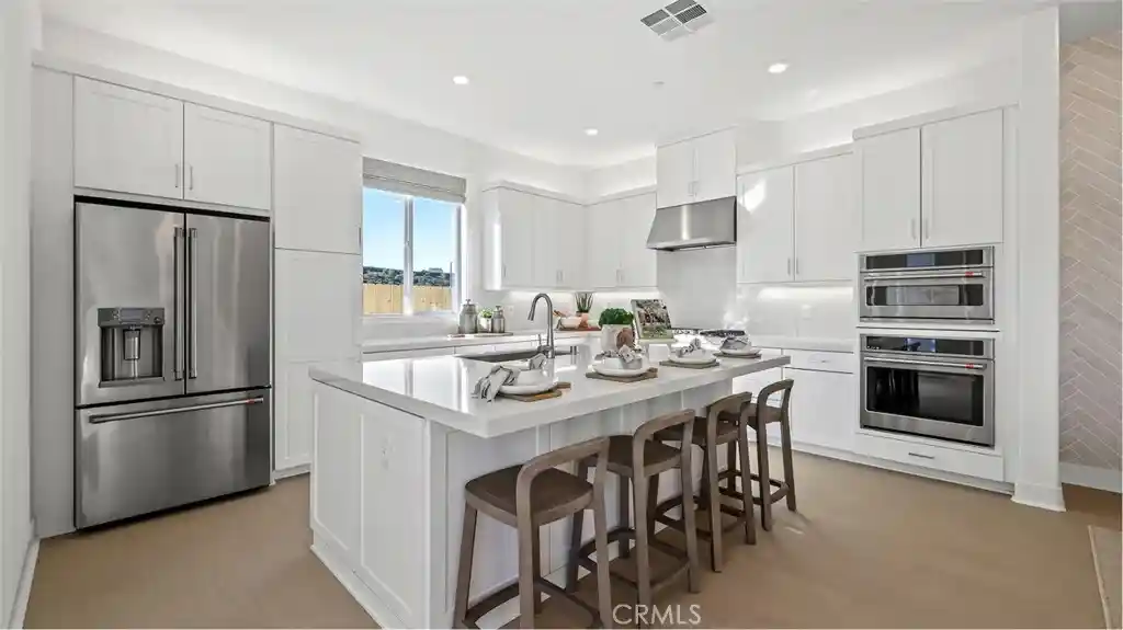 Listing Photo 2 - Condo for sale in 26671 Eclipse Wy located at 26671 Eclipse Wy, Stevenson Ranch, CA 91381 - Unit 26671 Eclipse Way