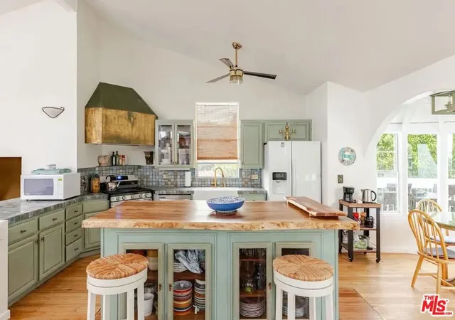 Photo 2 of Single family home for sale at 21625 Pacific Coast Hwy, Malibu, CA 90265 | MLS# 26914975 | Listing updated on 2026-09-13