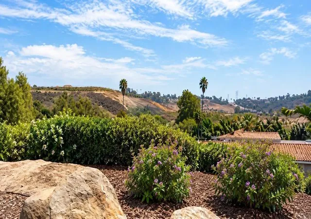 Photo 2 of Condo for sale at 3548 Bartlett Ave, Oceanside, CA 92057 | MLS# NDP2608245 | Listing updated on 2026-10-07