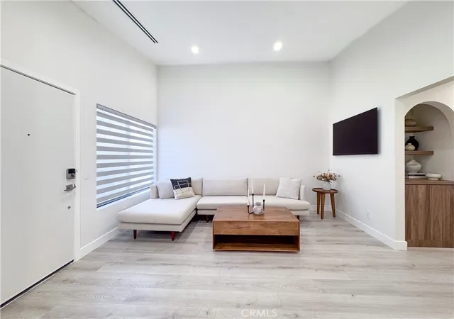 Photo 3 of Condo for sale at 8601 Sunland Blvd #67, Sun Valley, CA 91352 | MLS# GD26188218 | Listing updated on 2026-10-03