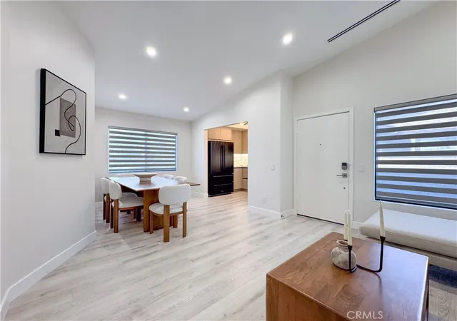 Listing Photo 5 - Condo for sale at Sunny View Towne Homes Hoa, Unit 67 8601 Sunland Blvd, Sunny View Towne Homes Hoa, Sky Valley, CA 91352 | Built Year: 1983-1983
