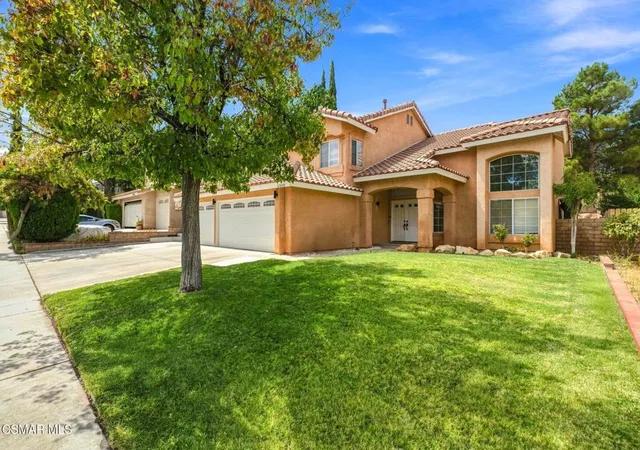 Photo 3 of Single family home for sale at 39749 Gorham Ln, Palmdale, CA 93551 | MLS# 226004172 | Listing updated on 2026-10-08