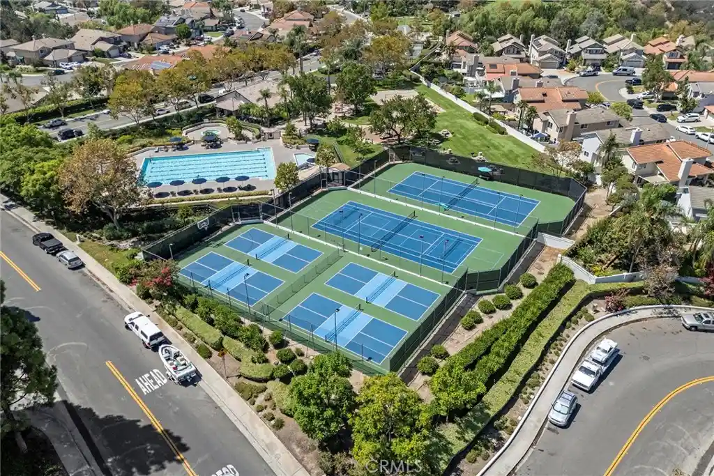 Listing Photo 33 - Condo for sale in 18915 Cyn Hl Dr located at 18915 Cyn Hl Dr, Trabuco Canyon, CA 92679 - Unit 18915 Canyon Hl Dr