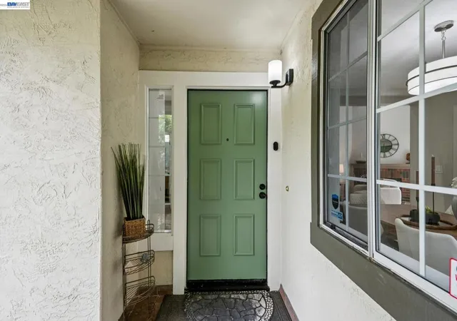 Photo 2 of Single family home for sale at 34617 Winslow Ter, Fremont, CA 94555 | MLS# 41146869 | Listing updated on 2026-10-07