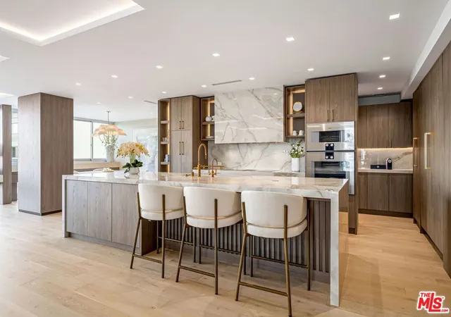 Listing Photo 4 - Condo for sale in building located at 2222Nd Ave Of The Stars, Los Angeles, CA 90067 - Unit #1601