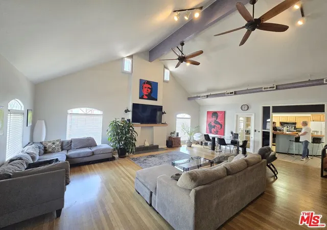 Photo 2 of Single family home for sale at 10420 Palms Blvd, Los Angeles, CA 90034 | MLS# 26923071 | Listing updated on 2026-09-22