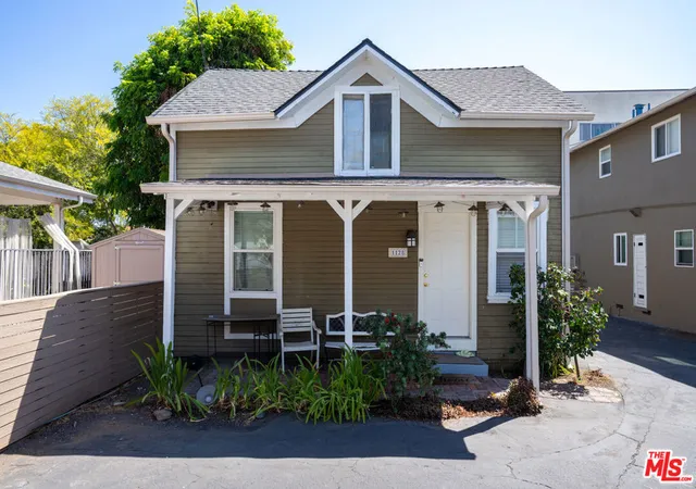 Photo 4 of Multi family home for sale at 1124 Cordova St, Pasadena, CA 91106 | MLS# 26942719 | Listing updated on 2026-09-09