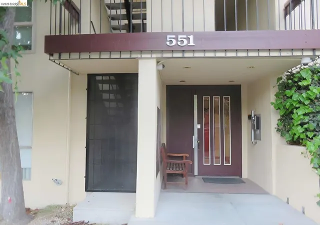 Photo 3 of Condo for sale at 551 Jean St #410, Oakland, CA 94610 | MLS# 41146886 | Listing updated on 2026-10-11