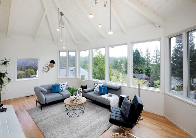 Photo 3 of Single family home for sale at 117 Esmeralda Ct, Santa Cruz, CA 95060 | MLS# HD26184565 | Listing updated on 2026-09-30