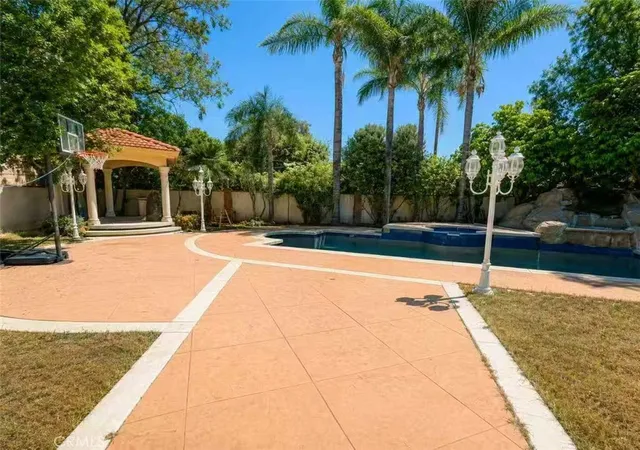Photo 3 of Sale Pending at 17314 Lassen Ct, Northridge, CA 91325 | MLS# TR26192115 | Listing updated on 2026-10-05