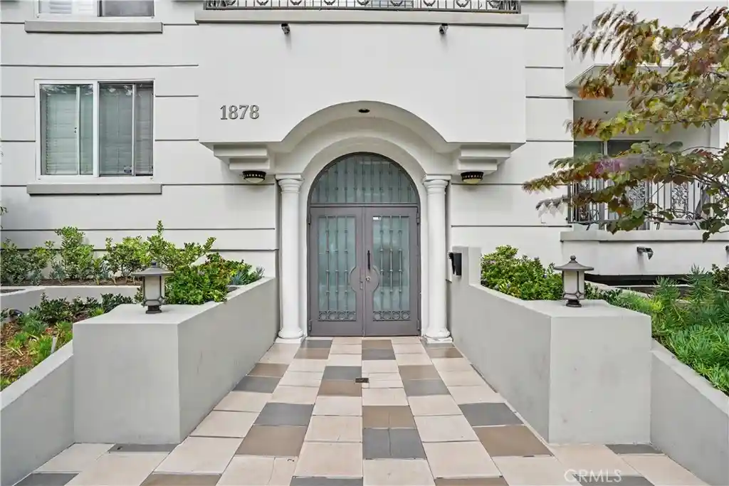 Condo for sale at 1878 Greenfield Ave #204, Los Angeles, CA 90025 | MLS# OC26192162