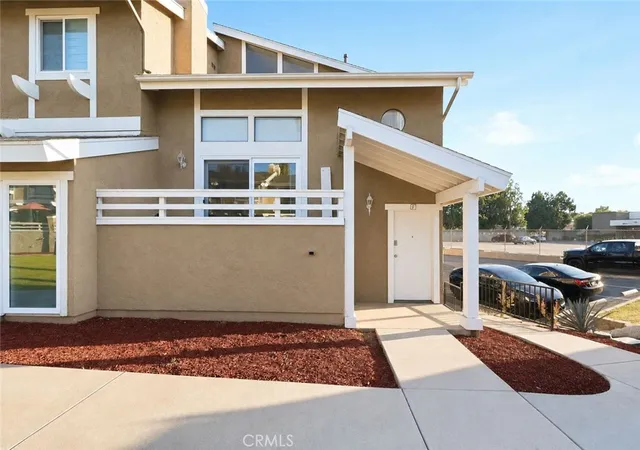 Photo 1 of Condo for sale at 981 W Imperial, La Habra, CA 90631 | MLS# SW26192194 | Listing updated on 2026-10-03