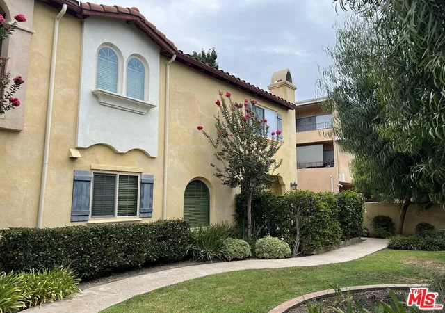 Photo 3 of Condo for sale at 9124 Florence Ave, Downey, CA 90240 | MLS# 26920991 | Listing updated on 2026-10-06