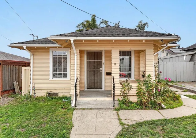 Photo 1 of Single family home for sale at 16 Stanford St, Watsonville, CA 95076 | MLS# ML82059791 | Listing updated on 2026-10-05