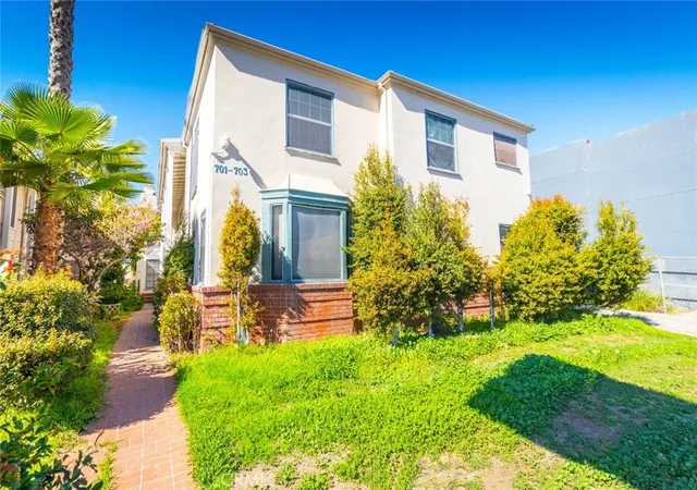 Photo 2 of Multi family home for sale at 701 Crenshaw, Los Angeles, CA 90005 | MLS# OC26180470 | Listing updated on 2026-09-13