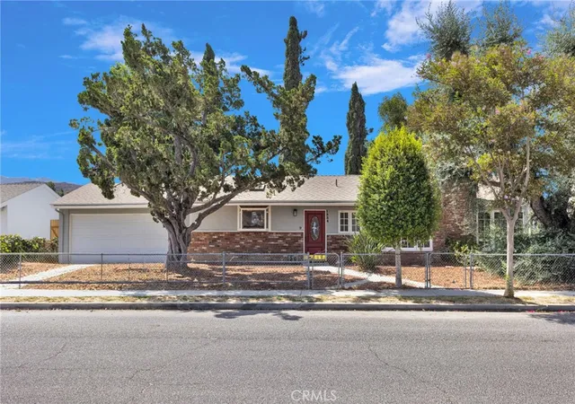 Photo 2 of Single family home for sale at 1534 Wallace St, Simi Valley, CA 93065 | MLS# CV26191222 | Listing updated on 2026-09-19