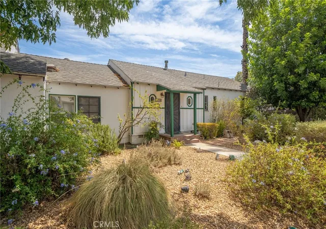 Photo 3 of Single family home for sale at 6710 Calhoun, Van Nuys, CA 91405 | MLS# CV26192389 | Listing updated on 2026-10-04