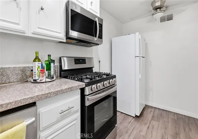 Listing Photo 2 - Condo for sale in building located at 1239 W Rosecrans, Gardena, CA 90247 - Unit #4