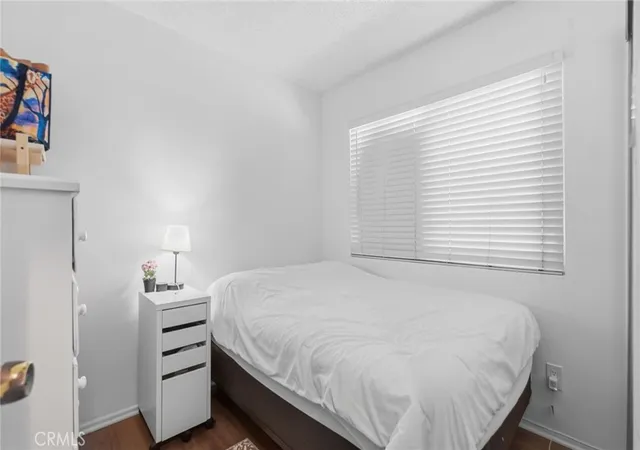 Listing Photo 4 - Condo for sale in building located at 1239 W Rosecrans, Gardena, CA 90247 - Unit #4