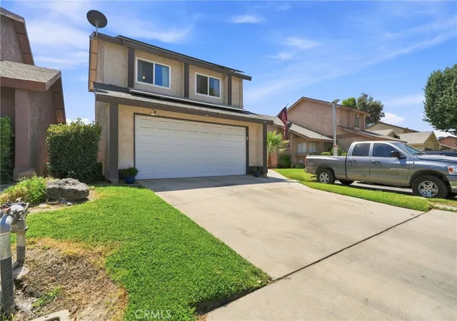 Photo 3 of Sale Pending at 1143 E Ferguson, Visalia, CA 93292 | MLS# PI26192195 | Listing updated on 2026-10-06