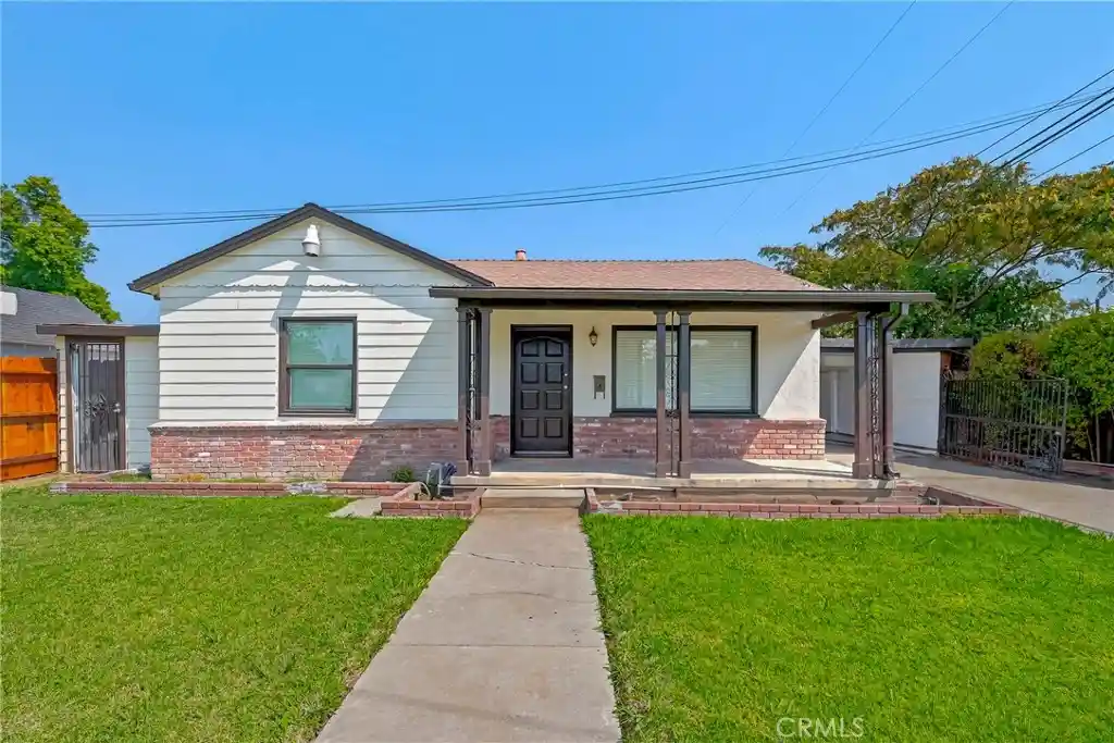 Photo 1 of Single family home for sale at 209 East 18th, Merced, CA 95340 | MLS# MC26192421 | Listing updated on 2026-10-24