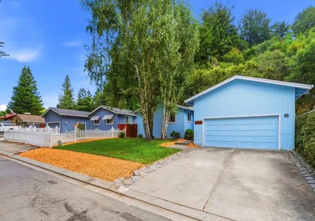 Photo 2 of Sale Pending at 433 S Navarra Dr, Scotts Valley, CA 95066 | MLS# ML82059248 | Listing updated on 2026-10-08