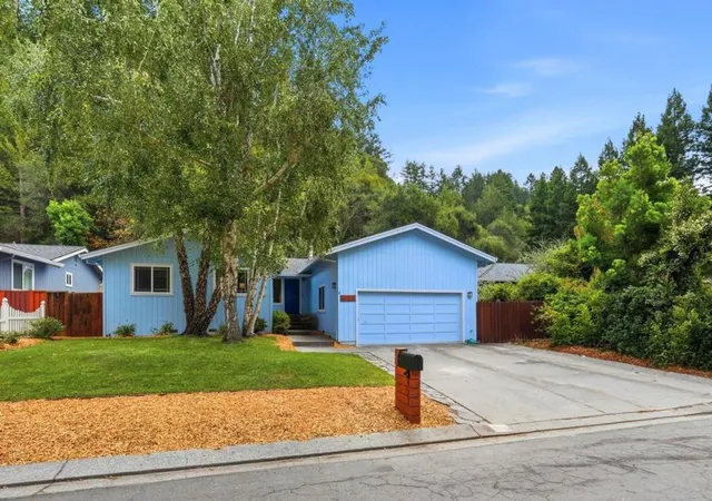 Photo 3 of Sale Pending at 433 S Navarra Dr, Scotts Valley, CA 95066 | MLS# ML82059248 | Listing updated on 2026-10-08