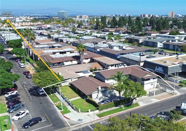 Photo 3 of Multi family home for sale at 306 E Wakefield, Anaheim, CA 92802 | MLS# OC26192409 | Listing updated on 2026-10-06