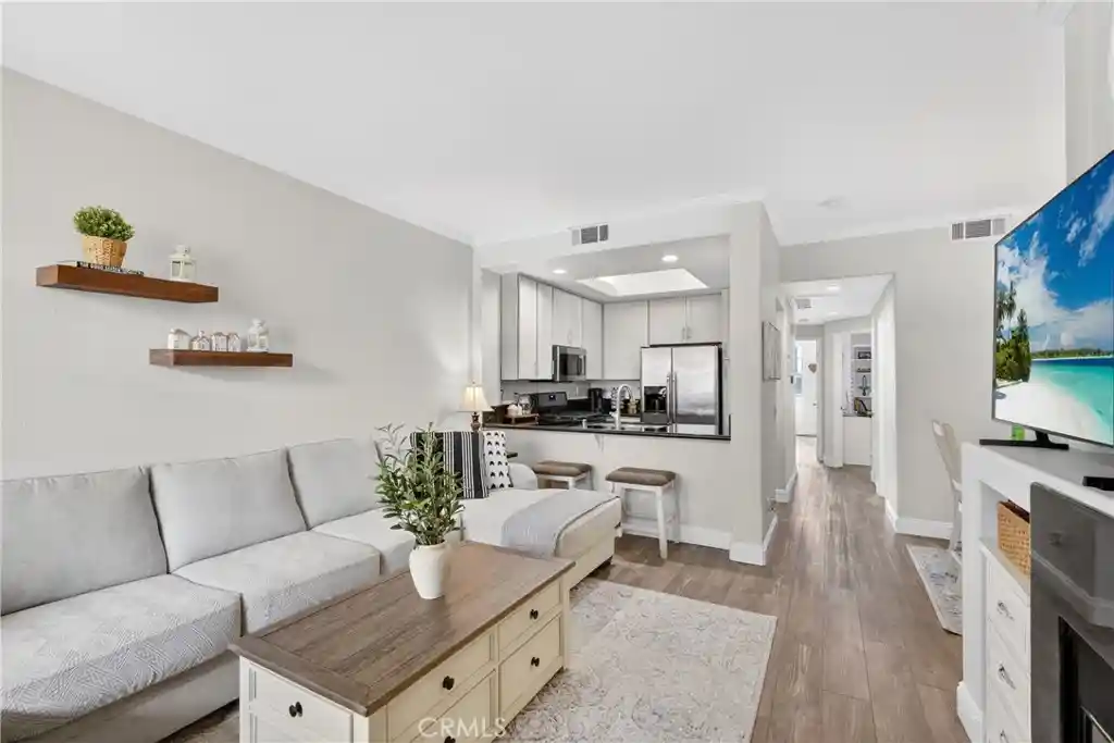 Listing Photo 1 - Condo for sale in 1027 S Stresa located at 1027 S Stresa, Anaheim, CA 92808 - Unit 1027 S Stresa