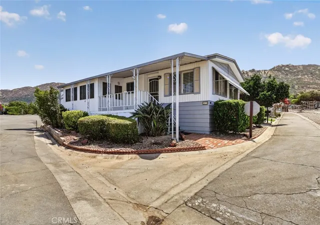 Photo 3 of Manufactured home for sale at 6480 Katherine Rd #87, Simi Valley, CA 93063 | MLS# SR26191406 | Listing updated on 2026-09-30