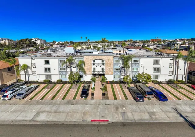 Photo 3 of Sale Pending at 1030 Robinson Ave #208, San Diego, CA 92103 | MLS# 260021493SD | Listing updated on 2026-09-08