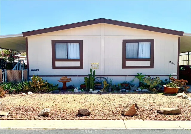 Photo 1 of Manufactured home for sale at 44725 State Hwy 74 #209, Hemet, CA 92544 | MLS# SW26192600 | Listing updated on 2026-09-29