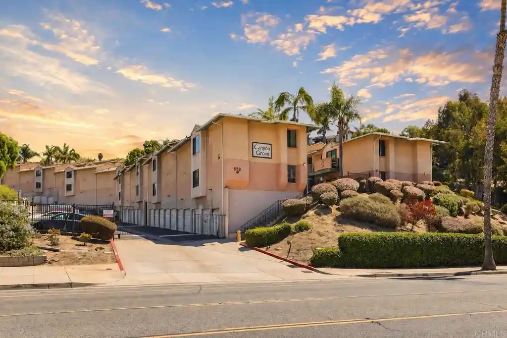 Listing Photo 1 - Condo for sale in 552 Cyn Dr located at 552 Cyn Dr, Oceanside, CA 92054 - Unit #29