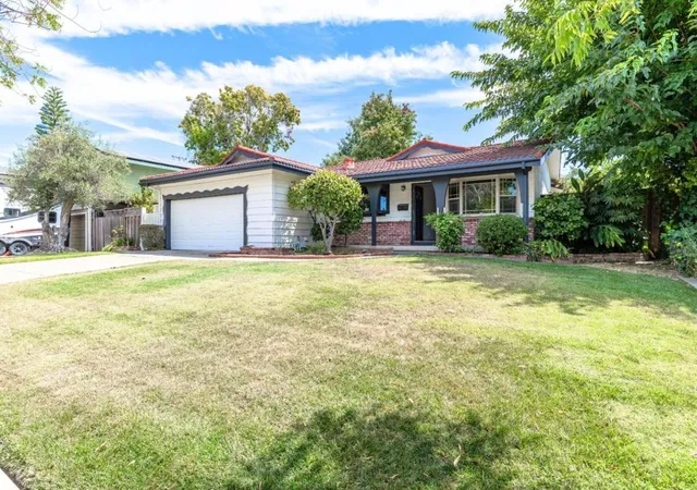 Photo 2 of Single family home for sale at 3370 Suncrest Ave, San Jose, CA 95132 | MLS# ML82052887 | Listing updated on 2026-10-09