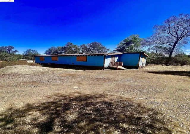 Photo 3 of Sale Pending at 4069 Buckeye Rd, Mariposa, CA 95338 | MLS# 41146960 | Listing updated on 2026-09-25