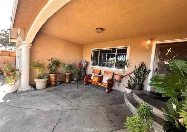 Photo 3 of Sale Pending at 4815 Olanda, Lynwood, CA 90262 | MLS# DW26192656 | Listing updated on 2026-09-21