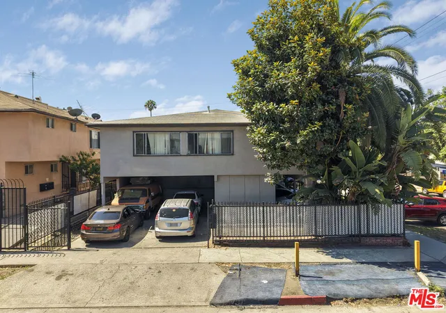 Listing Photo 1 - Condo for sale in building located at 1014 N El Centro Ave, Los Angeles, CA 90038 - Unit #