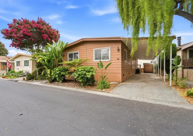 Photo 2 of Manufactured home for sale at 108 Quail Holw Dr #108, San Jose, CA 95128 | MLS# ML82059869 | Listing updated on 2026-09-07