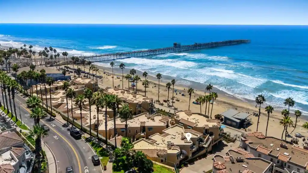 Listing Photo 2 - Condo for sale in 400 N The Strand located at 400 N The Strand, Oceanside, CA 92054 - Unit 400 N The Strand