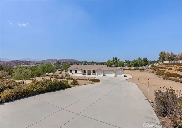 Photo 2 of Single family home for sale at 18593 Fort Lauder Ln, Perris, CA 92570 | MLS# IG26192810 | Listing updated on 2026-09-13