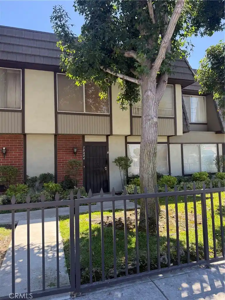 Listing Photo 1 - Condo for sale in 10404 Artesia Blvd located at 10404 Artesia Blvd, Bellflower, CA 90706 - Unit 10404 Artesia Blvd