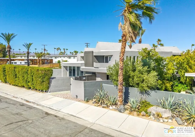 Multi family home for sale at 2286 N Junipero Ave, Palm Springs, CA 92262 | MLS# 26928141PS