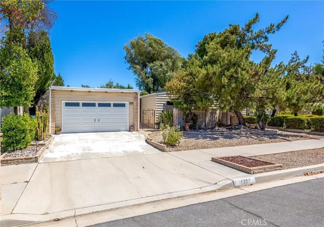 Photo 2 of Manufactured home for sale at 1280 Brentwood, Hemet, CA 92545 | MLS# SW26192388 | Listing updated on 2026-09-13