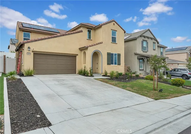 Photo 3 of Single family home for sale at 530 Cumberland Rd, Rialto, CA 92377 | MLS# CV26193050 | Listing updated on 2026-10-09