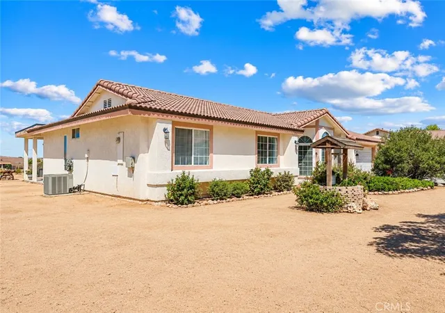 Photo 2 of Single family home for sale at 17240 Candlewood, Apple Valley, CA 92307 | MLS# PW26193082 | Listing updated on 2026-09-23